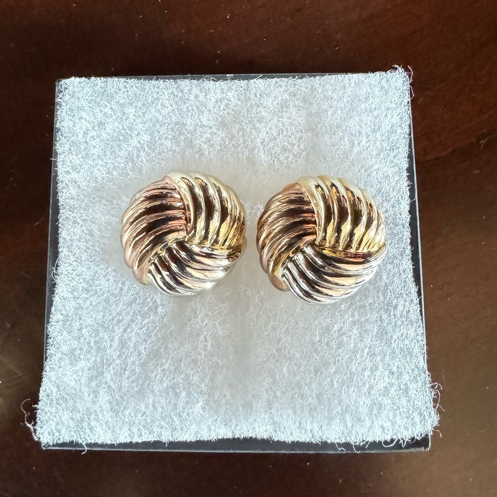 Vintage Modernist Mixed‎ Tones Swirl Clip On Earrings